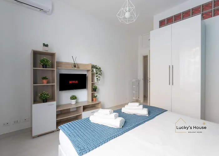 Lucky's House - 400mt To Metro A, 3 Bedrooms, 6-8 Pax, A-c, *
