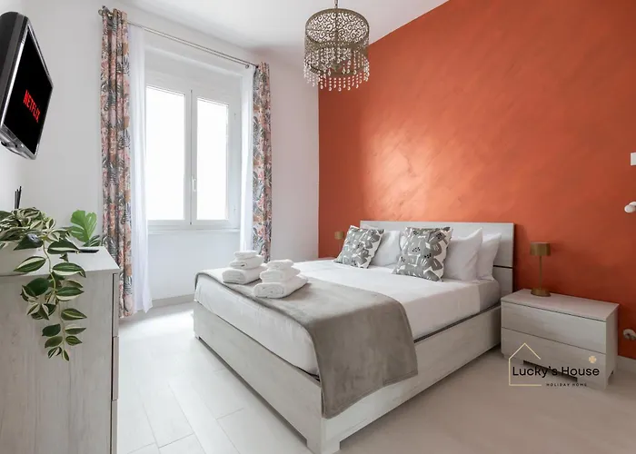 Lucky's House - 400mt To Metro A, 3 Bedrooms, 6-8 Pax, A-c, *