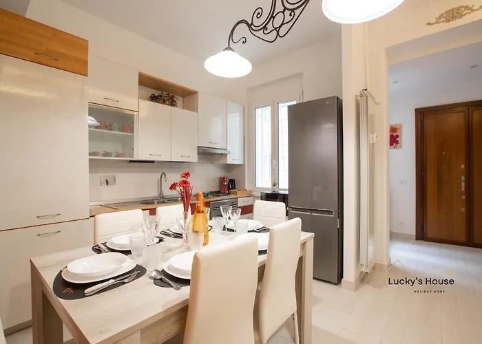 Lucky's House - 400mt To Metro A, 3 Bedrooms, 6-8 Pax, A-c,