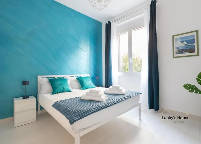 Lucky's House - 400mt To Metro A, 3 Bedrooms, 6-8 Pax, A-c,